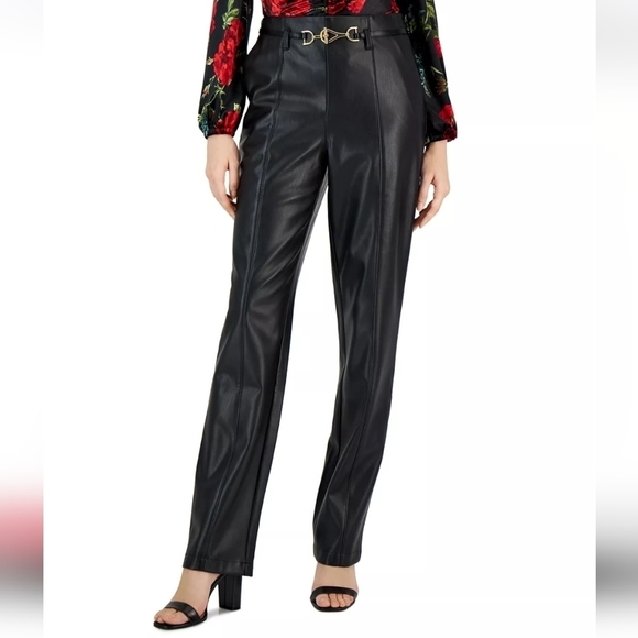 CABLE & Gauge Halter Neck Sequin Embellished Top - Picture 11 of 11